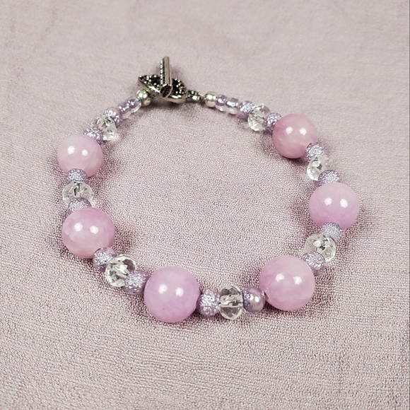 Hand Crafted Jewelry - 🎉HP~7/28/22🎉🦋 Lavender Purple Beaded Bracelet 🦋1/$14~2/$24~3/$30🦋